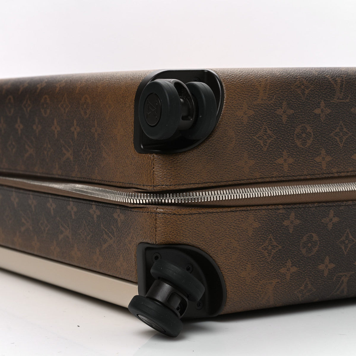Monogram Dust Marque Horizon 55