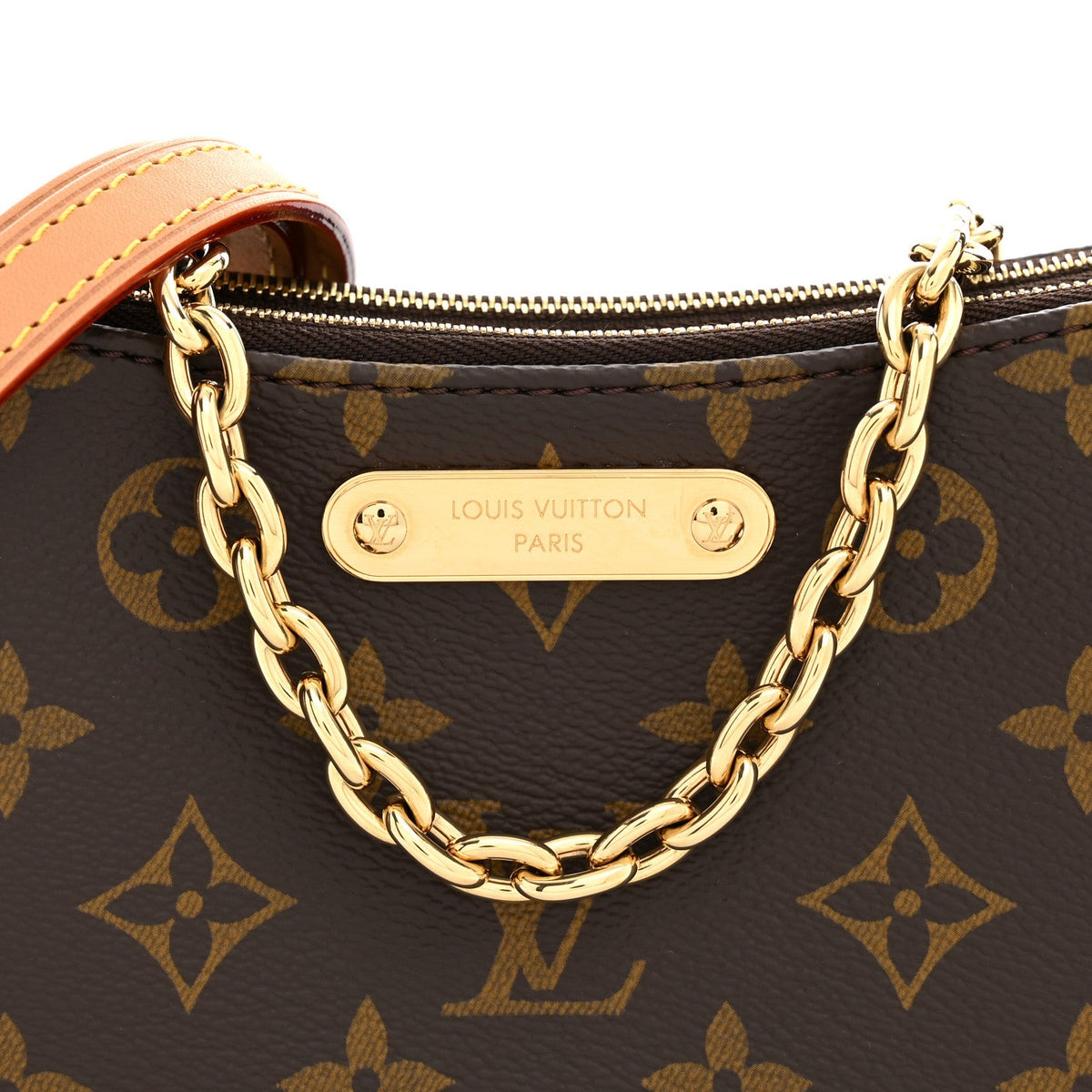 Monogram Liv Pochette