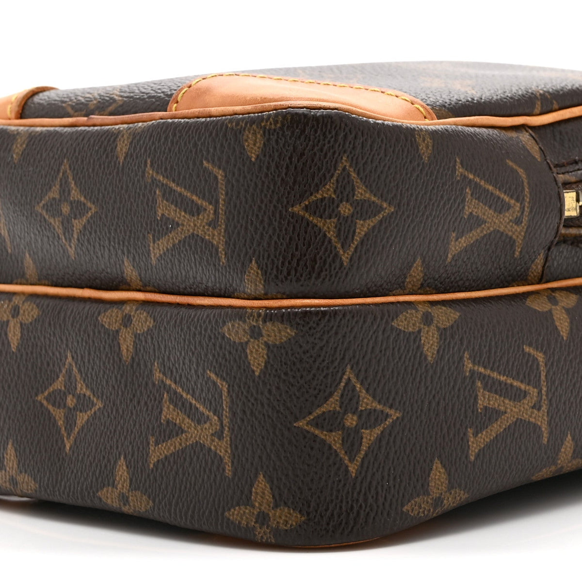 Monogram Amazone