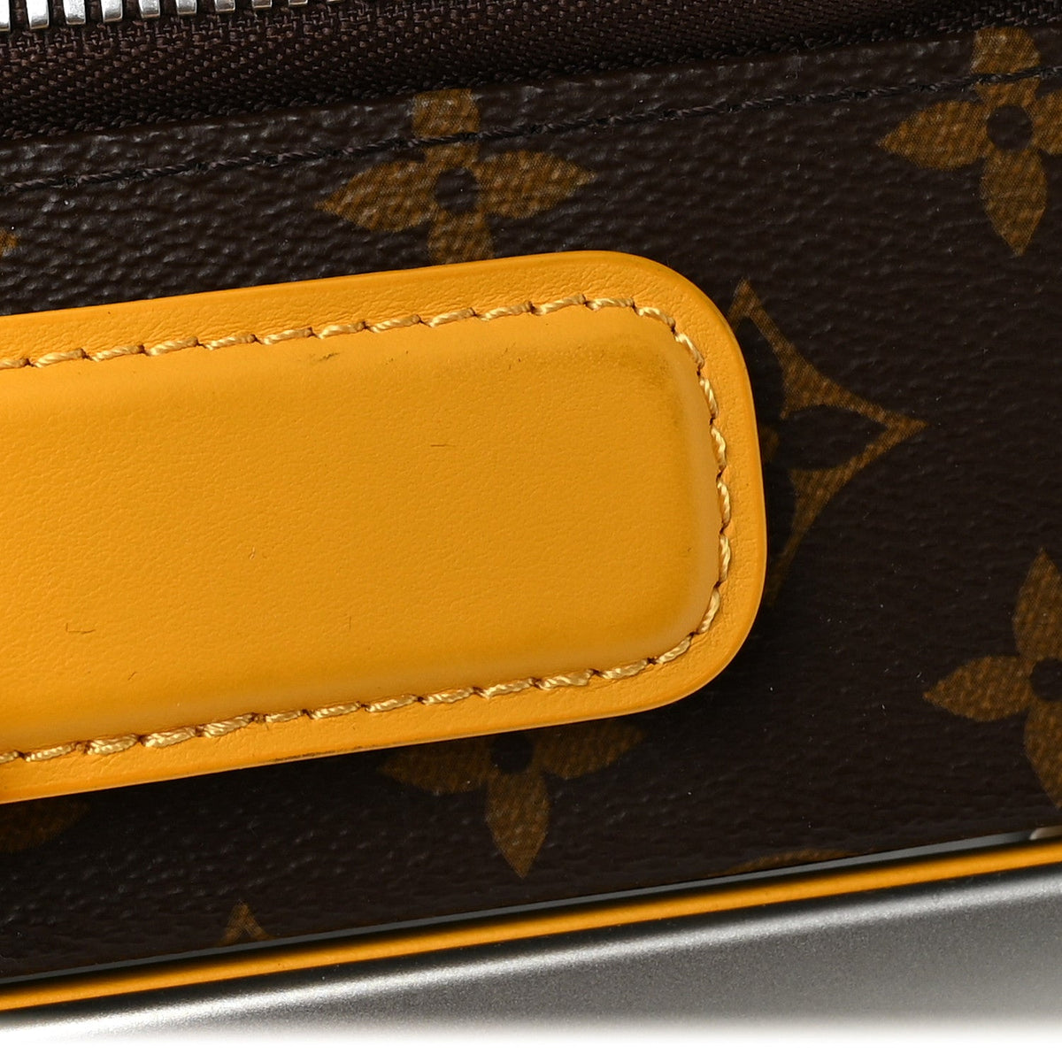 Monogram Horizon 55 Jaune Mat