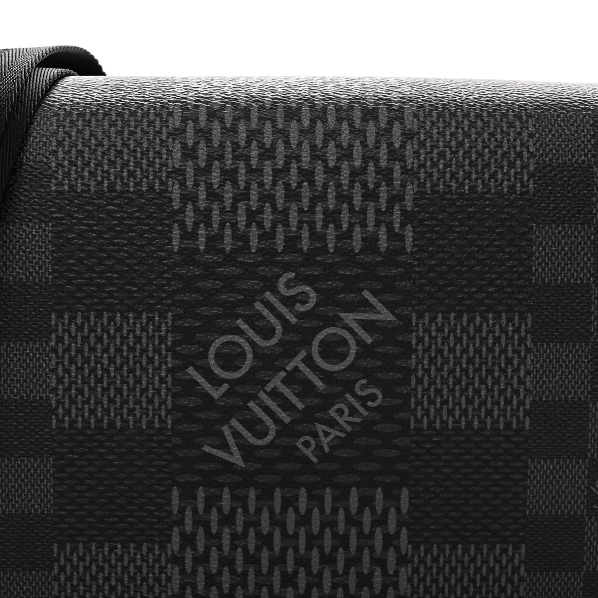 Damier Graphite 3D Studio Messenger