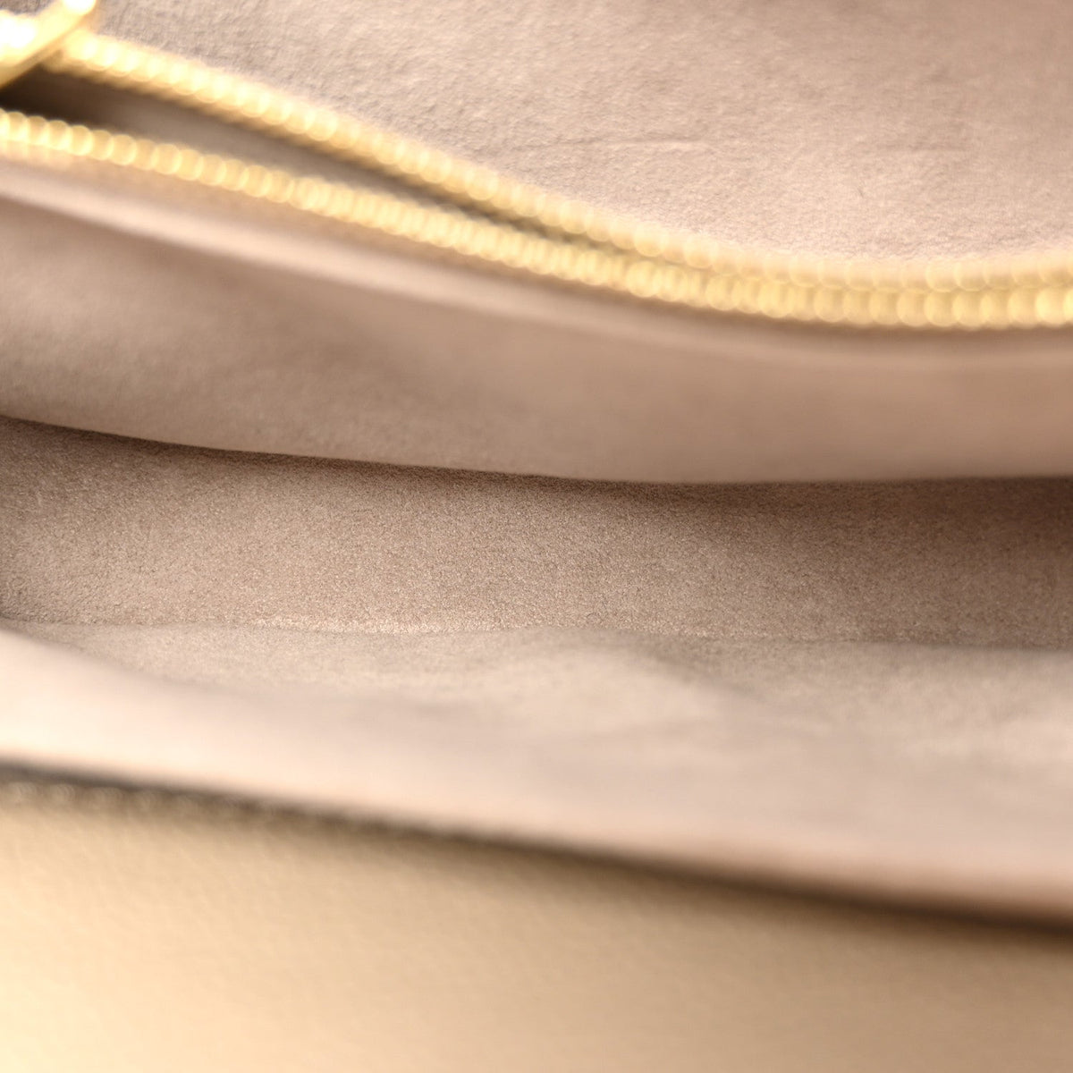 Empreinte Monogram Giant Pochette Metis East West Tourterelle Creme