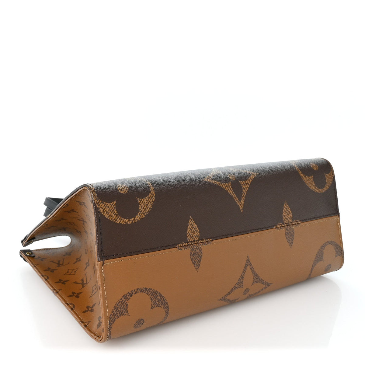 Reverse Monogram Giant Onthego MM
