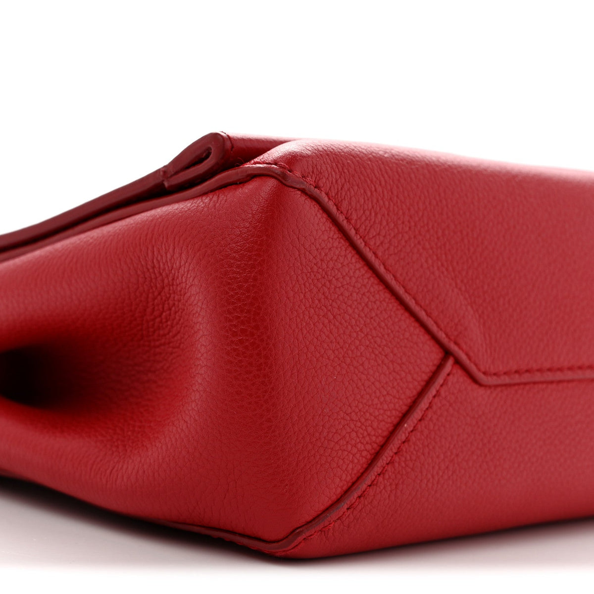 Calfskin Lockme II Chain Bag BB Rubis