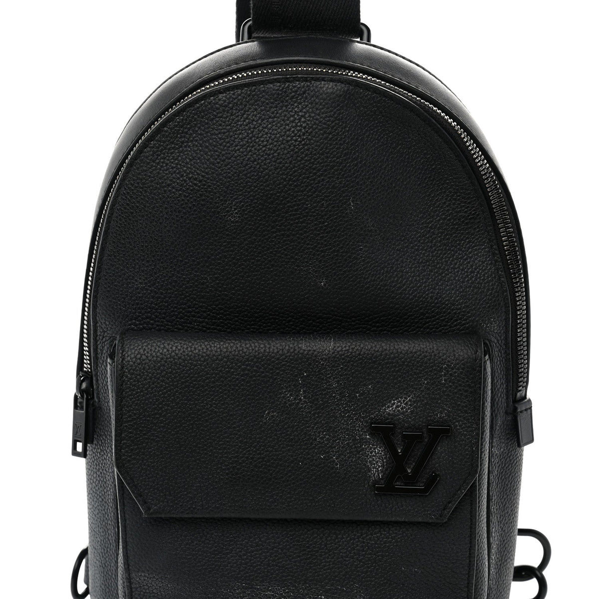 Grained Cowhide Aerogram Pilot Slingbag Black