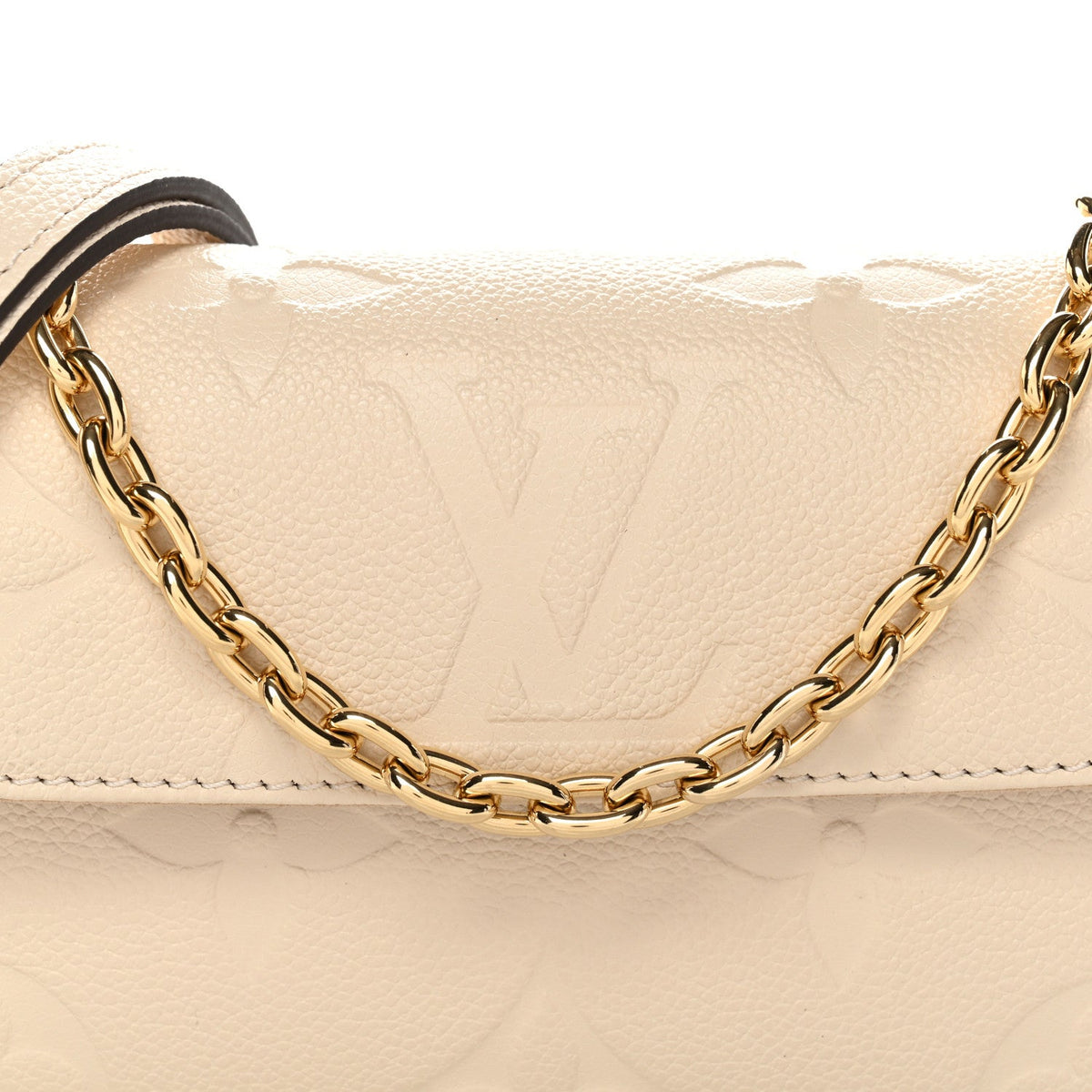 Empreinte Monogram Giant Ivy Wallet On Chain Cream