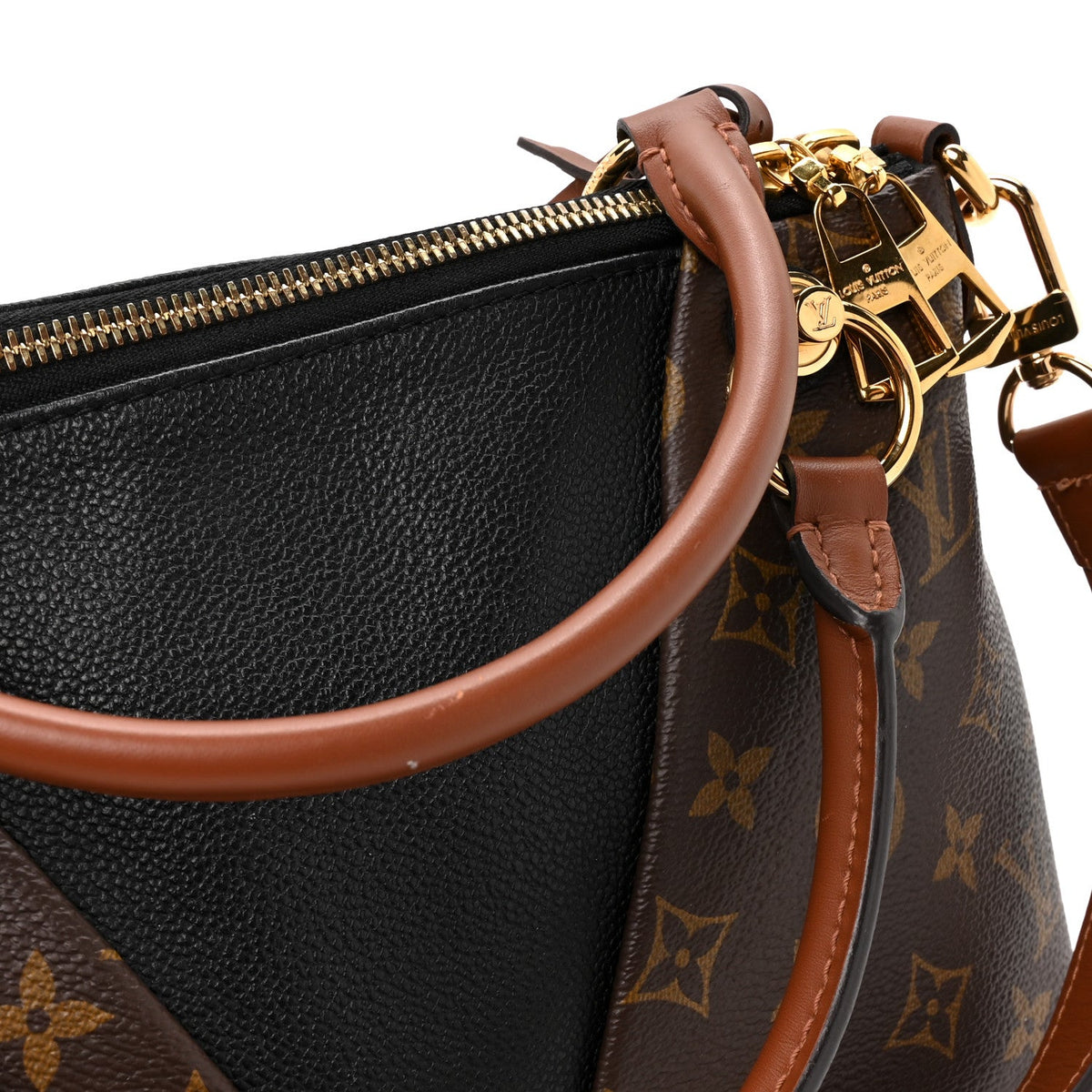 Monogram V Tote BB Black