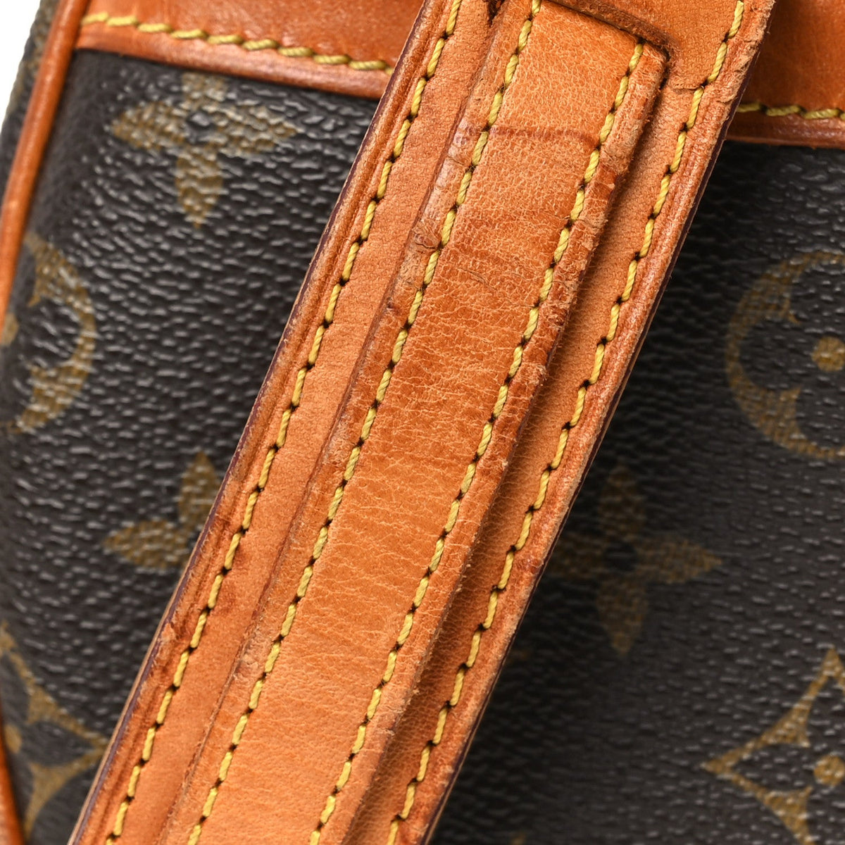 Monogram Blois