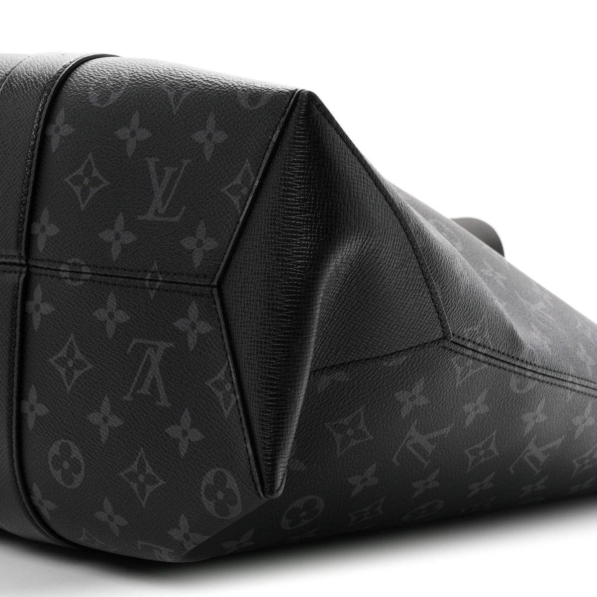 Monogram Eclipse Taigaramma Weekend Tote NM