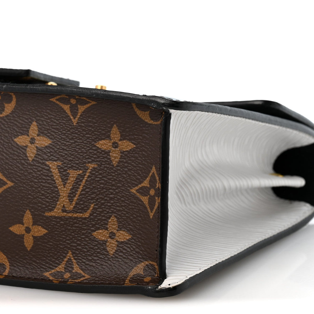 Vernis Epi Monogram Spring Street Black