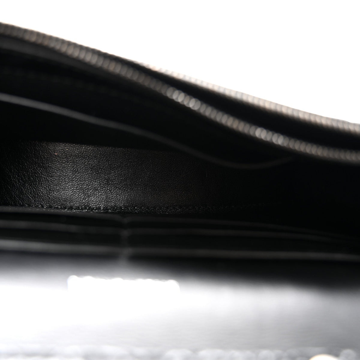 Shiny Calfskin Monochrome Crocodile Embossed Hourglass Chain Bag Black