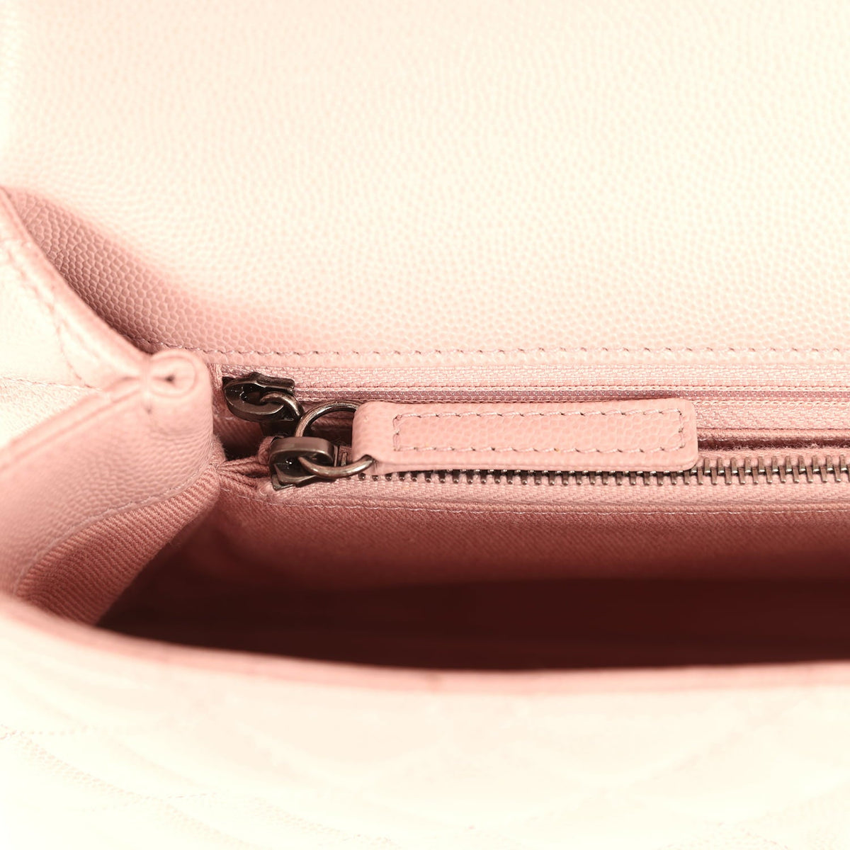 Pre-owned Chanel Medium Coco Handle Flap Bag Blush Caviar Aged Ruthenium Hardware