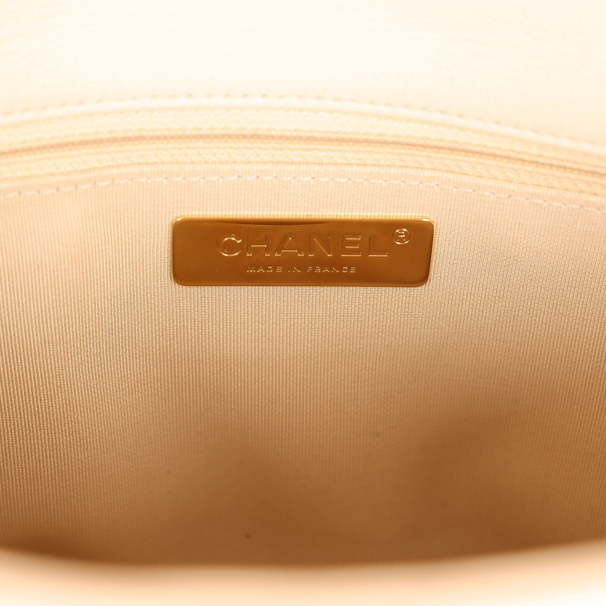 Pre-owned Chanel Large 19 Flap Bag Beige Shiny Lambskin Mixed Metal Hardware