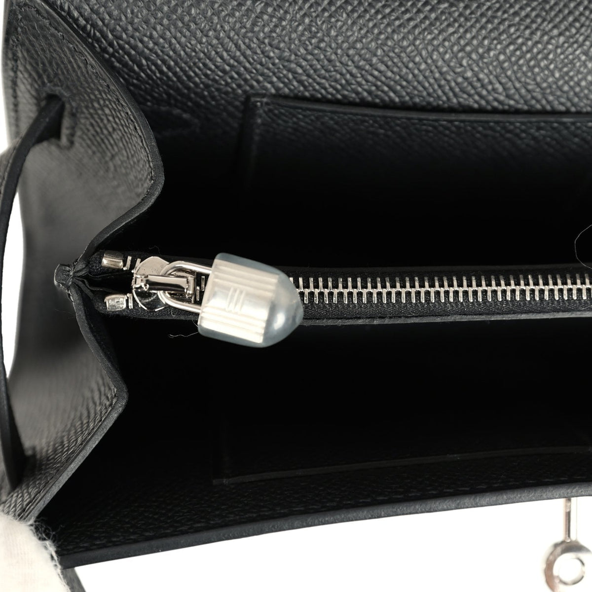 Pre-owned Hermes Kelly Wallet To Go Black Epsom Palladium Hardware