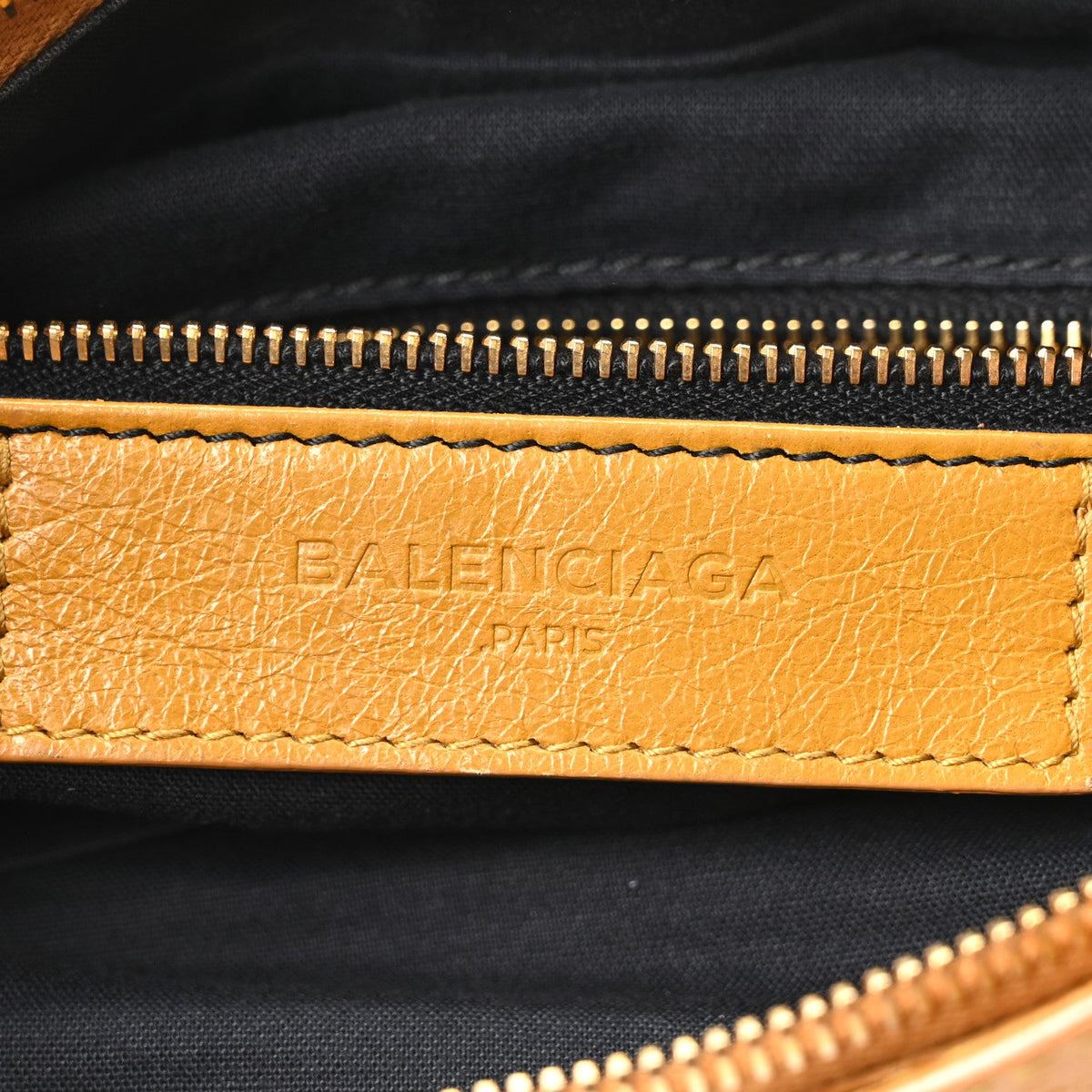 Agneau Giant 12 Gold Hardware First Jaune Moutarde