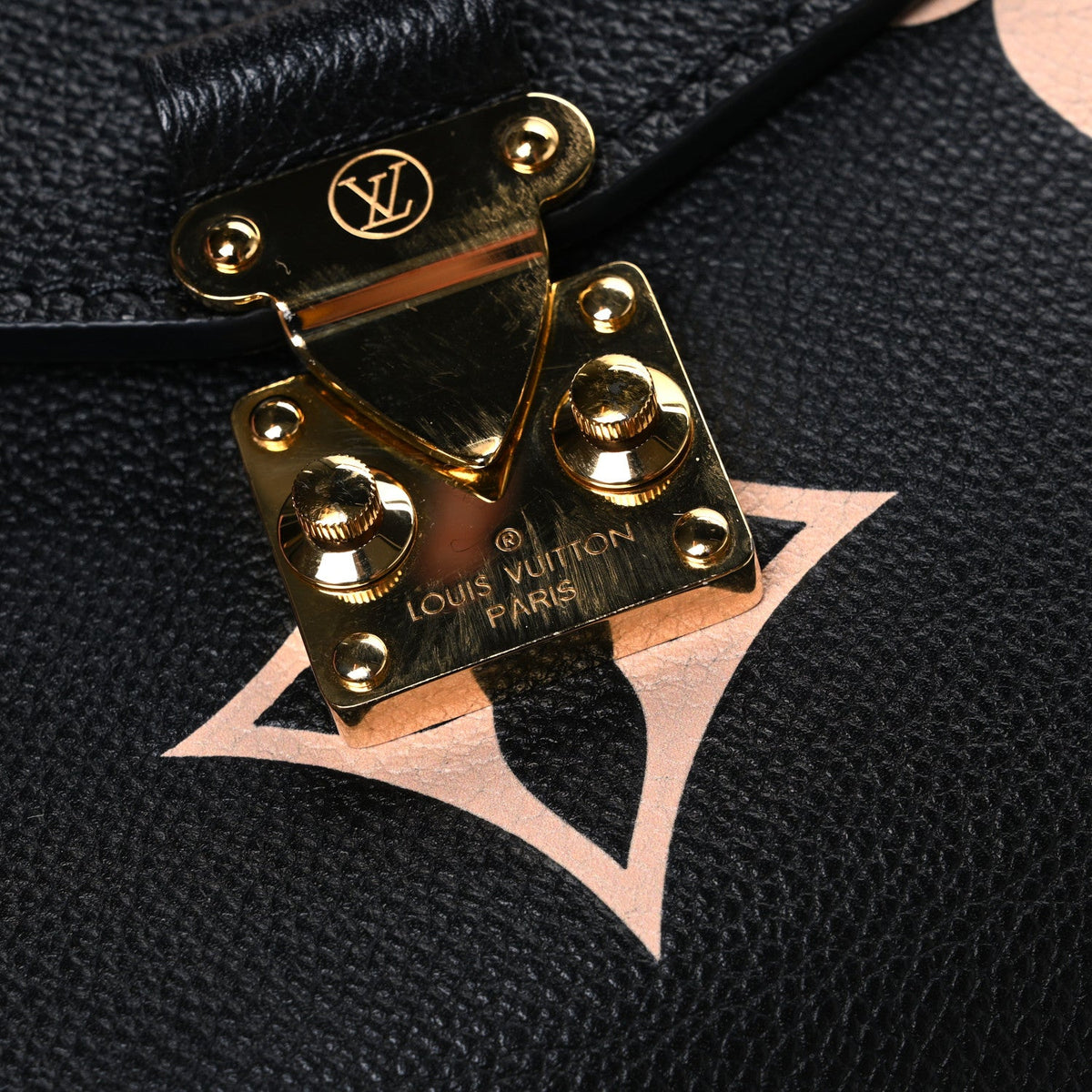 Empreinte Monogram Giant Pochette Metis Black Beige