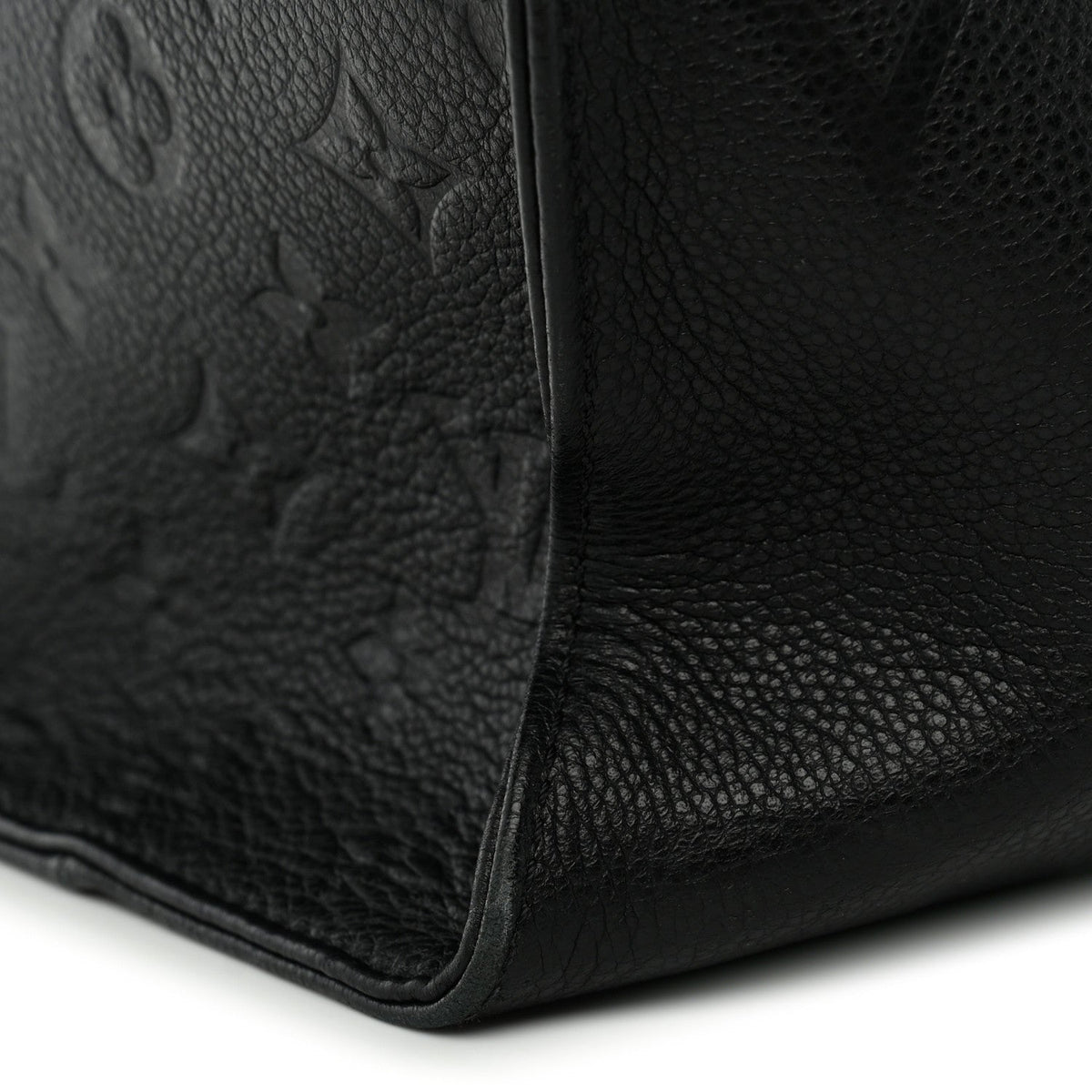 Empreinte Monogram Giant Onthego MM Black