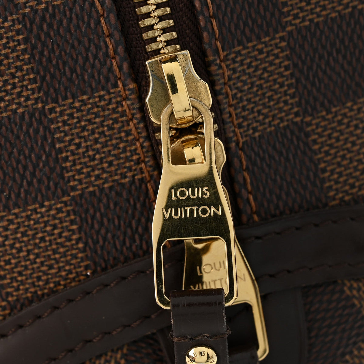 Damier Ebene Rivington PM
