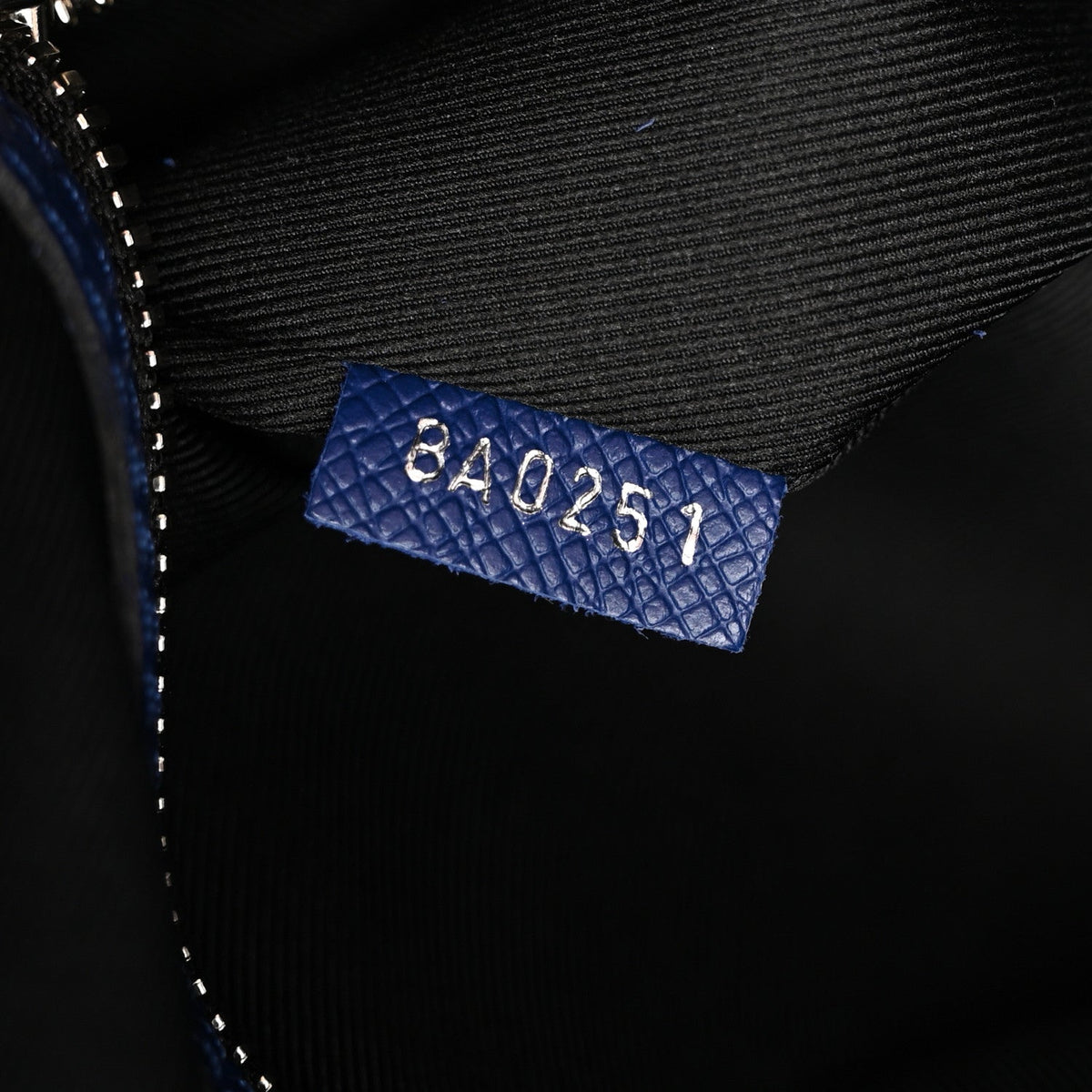Taiga Monogram Eclipse Keepall Bandouliere 50 Pacific Blue