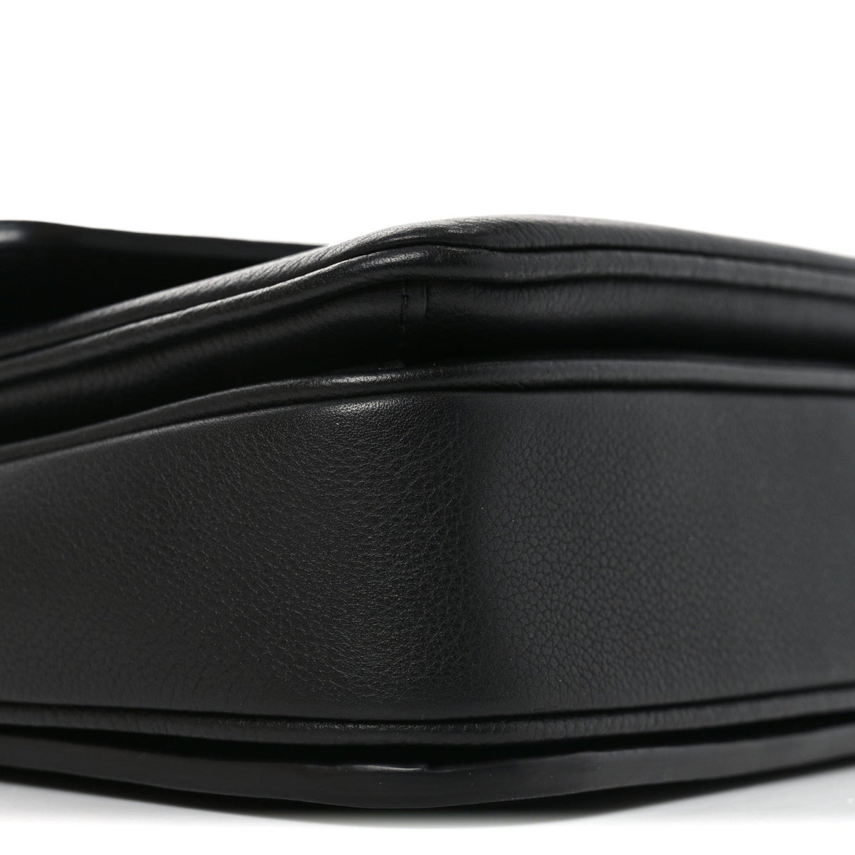 Grained Calfskin Lockme Oxford Black