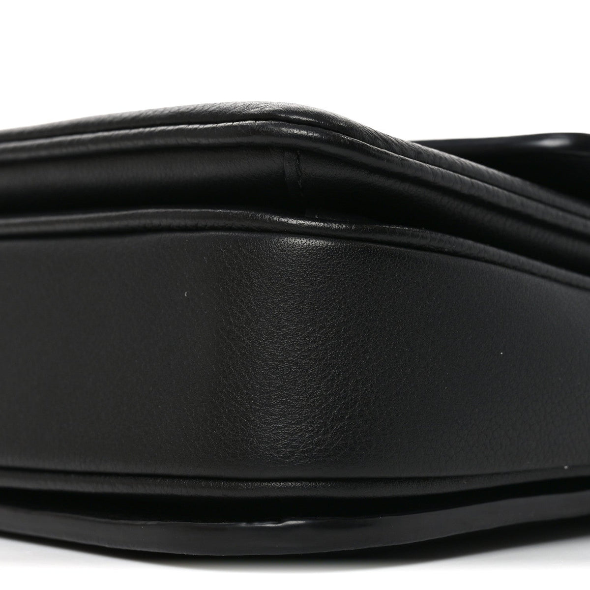 Grained Calfskin Lockme Oxford Black