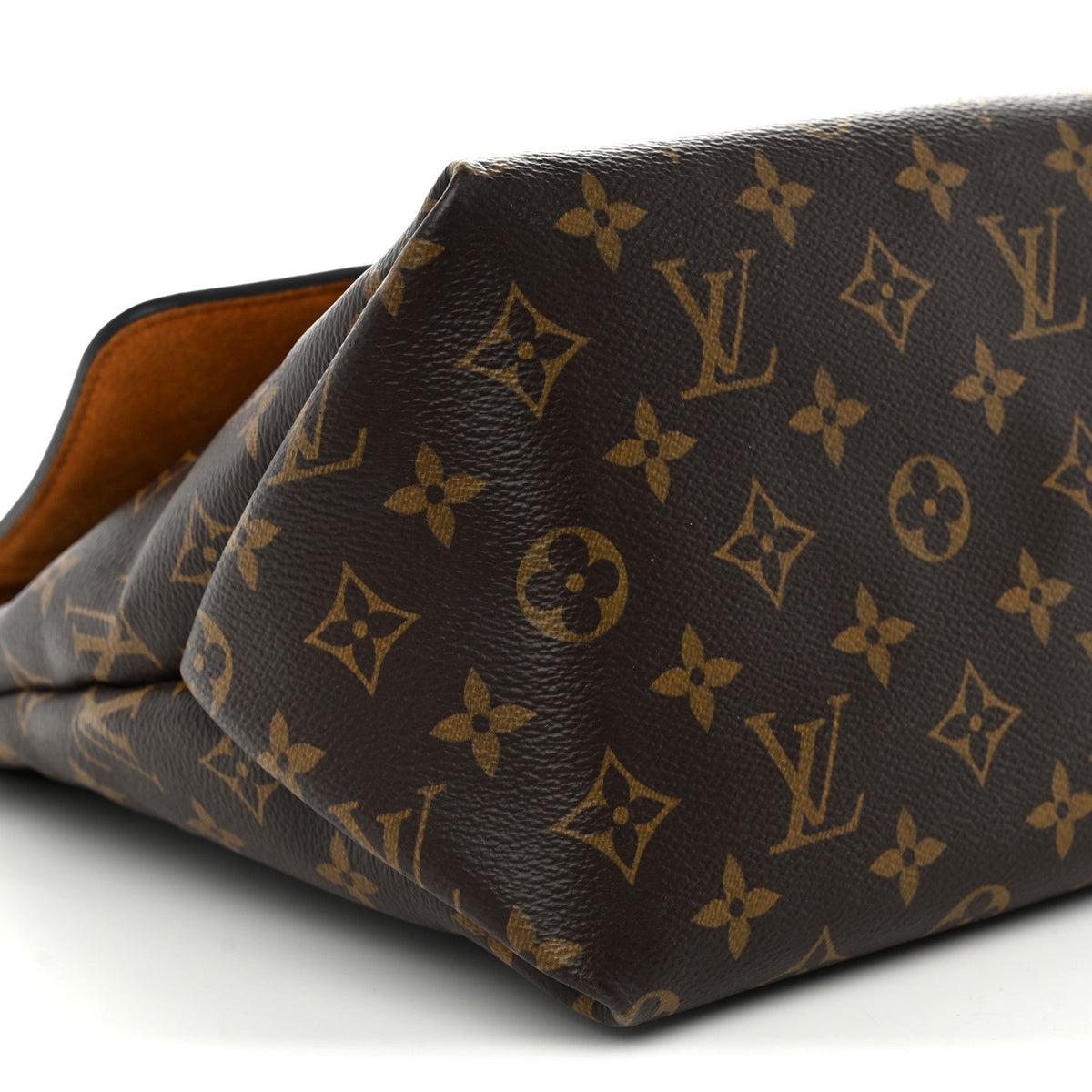 Monogram Beaubourg MM Safran Imperial