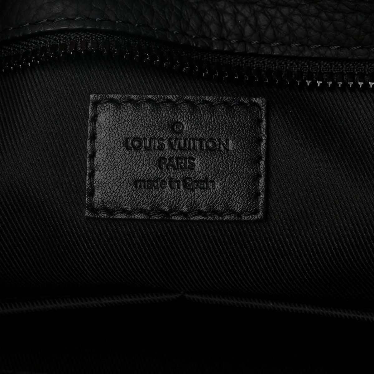 Taurillon Christopher Tote Black