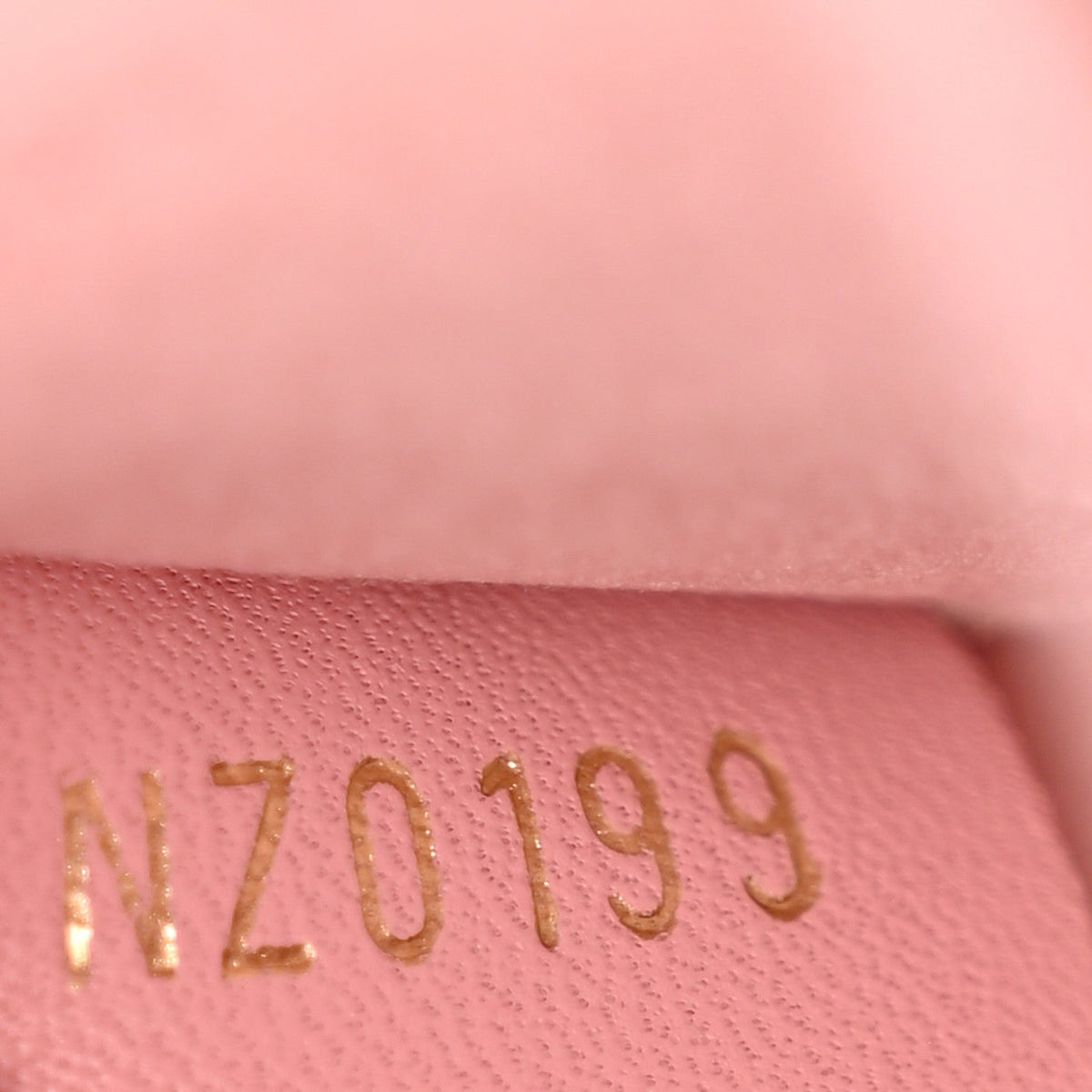 Calfskin Hold Me New Wave MM Rose Ballerine