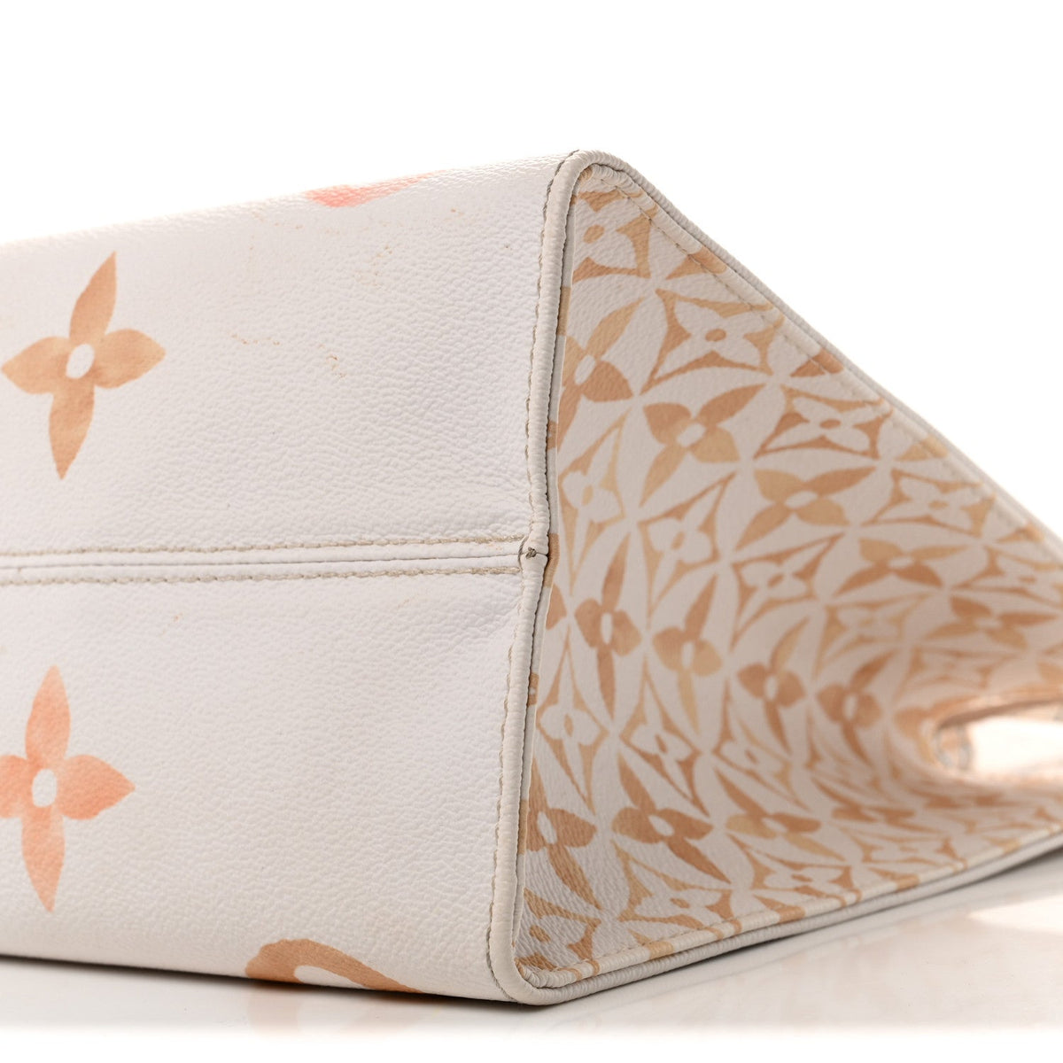 Monogram Giant By The Pool 2.0 Onthego MM Beige