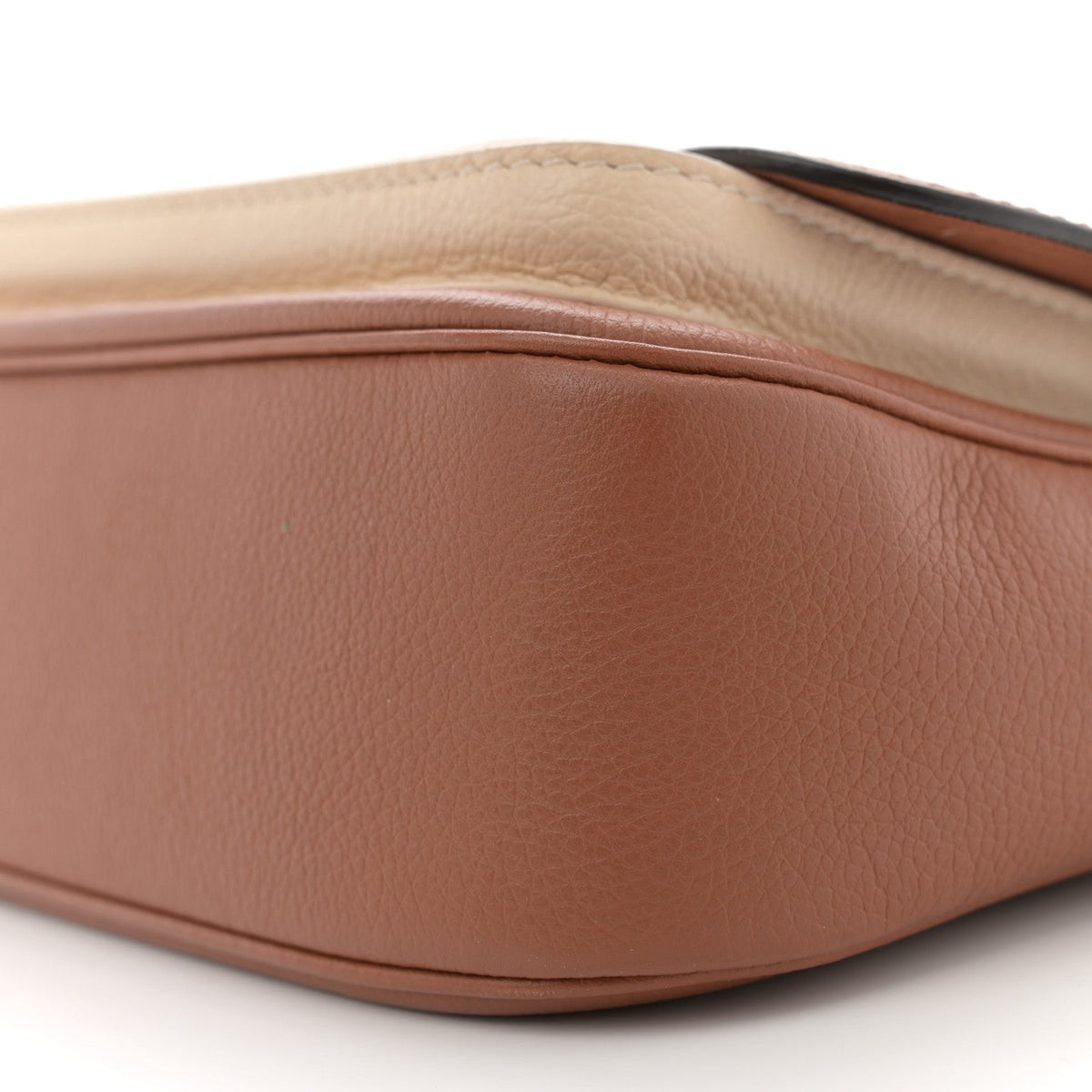 Grained Calfskin Lockme Tender Chataigne Brown
