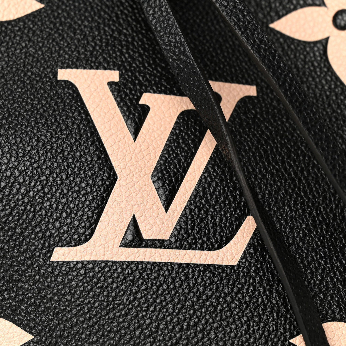Empreinte Monogram Giant Neonoe MM Black Beige