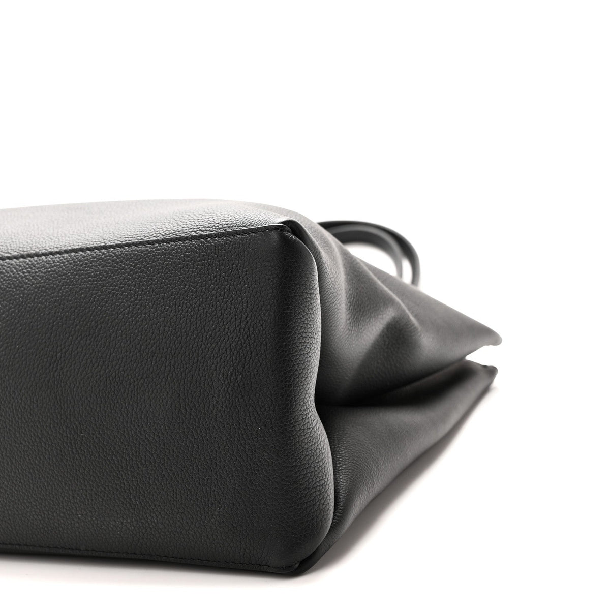 Grained Calfskin Lockme Shopper Black