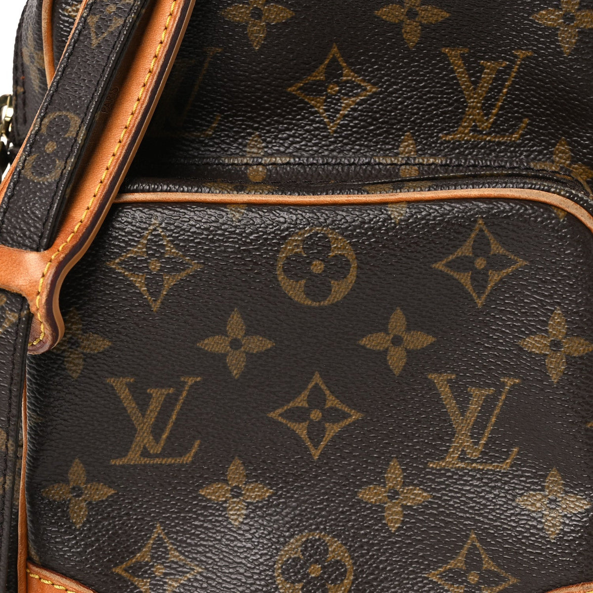 Monogram Amazone