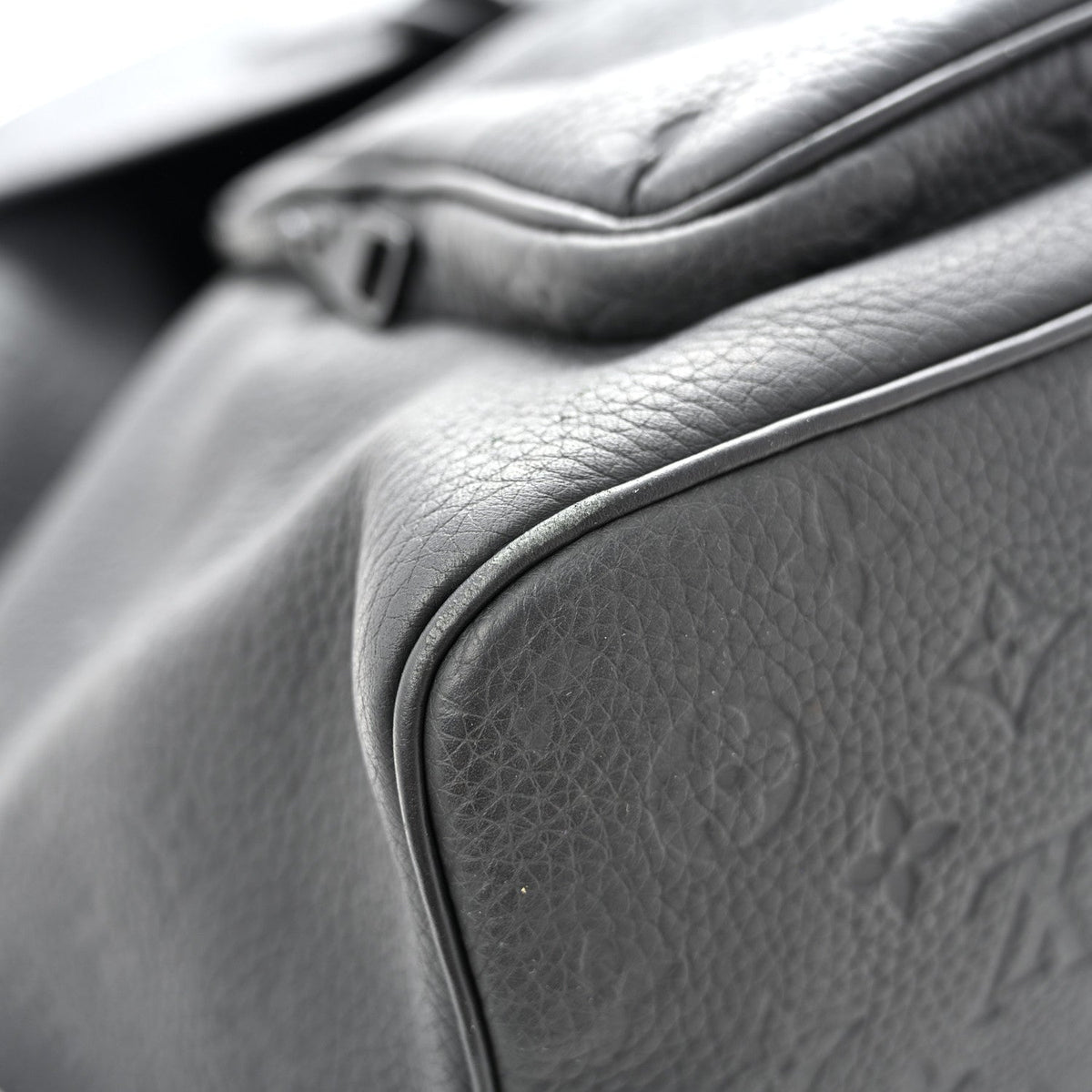 Taurillon Monogram Montsouris Backpack Black