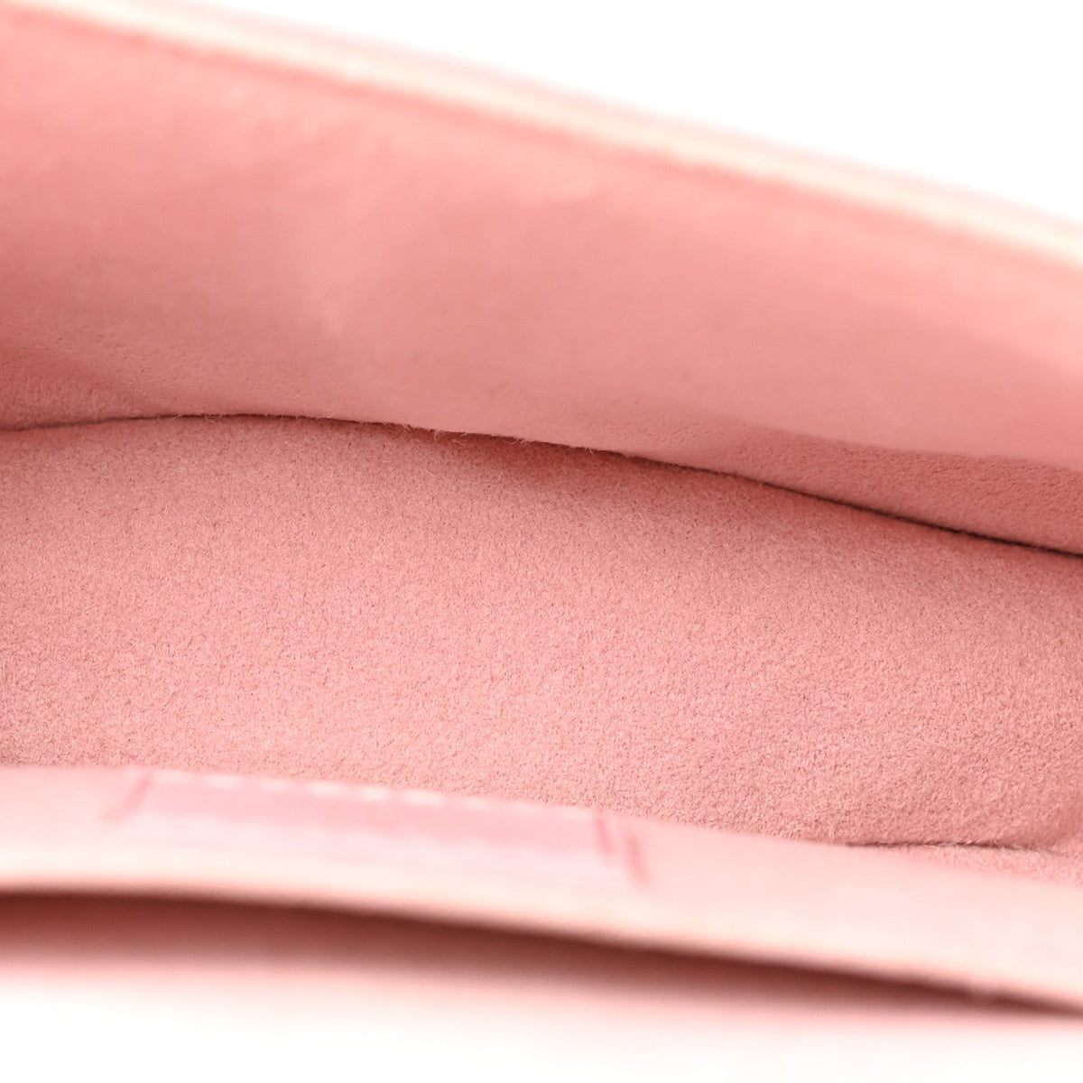 Calfskin New Wave Chain PM Smoothie Pink