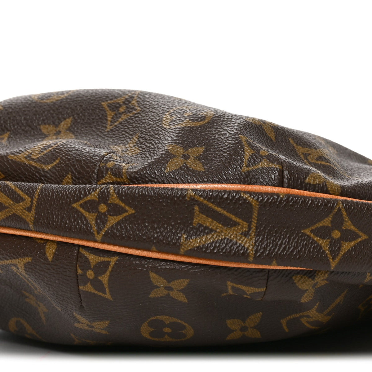 Monogram Croissant MM
