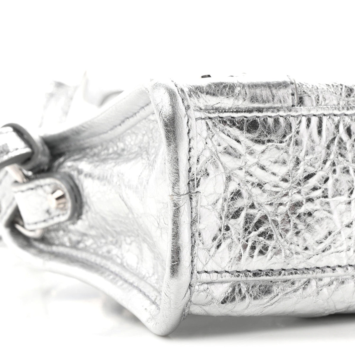 Metallized Arena Lambskin Classic Hardware Nano Le City Silver