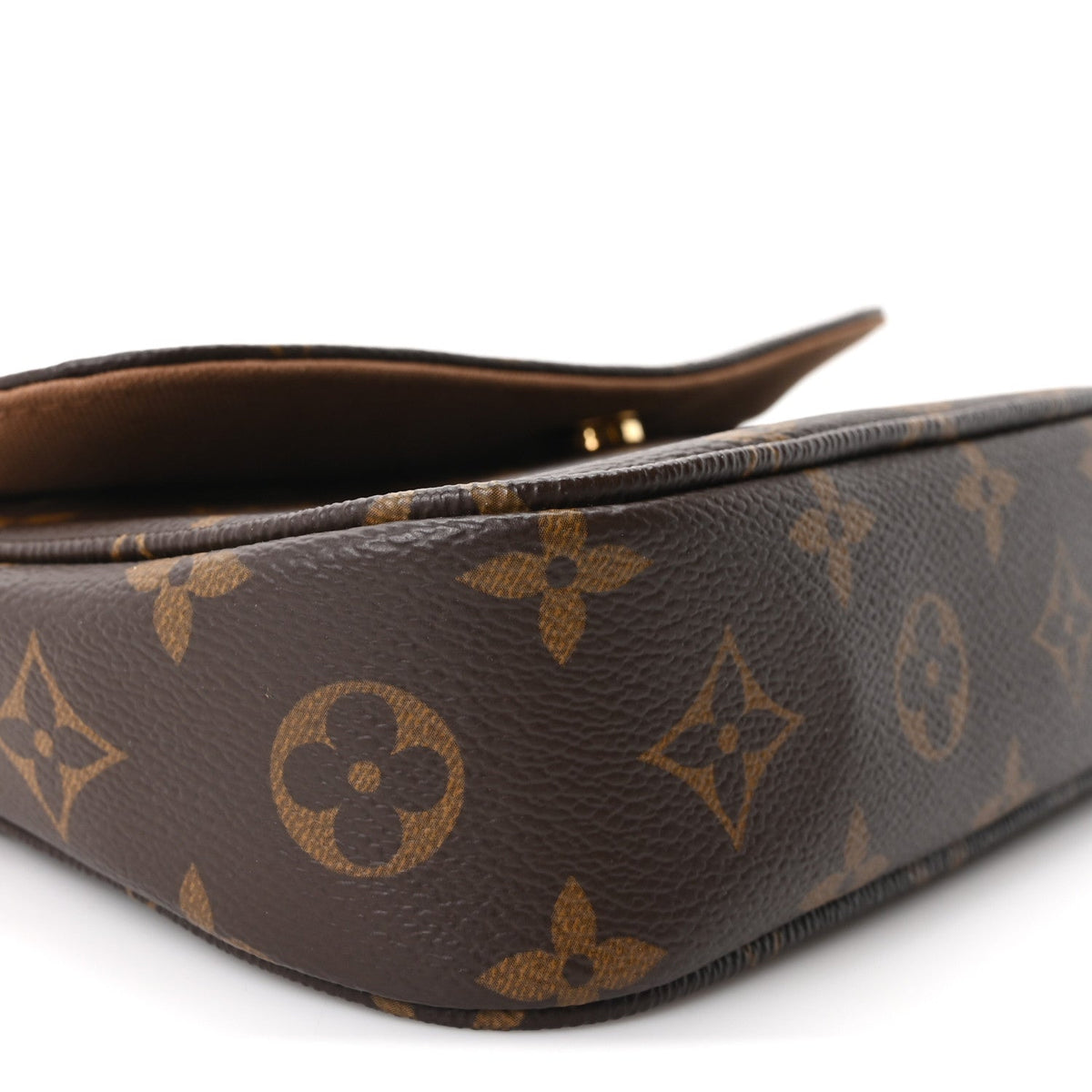 Monogram Ivy Wallet On Chain