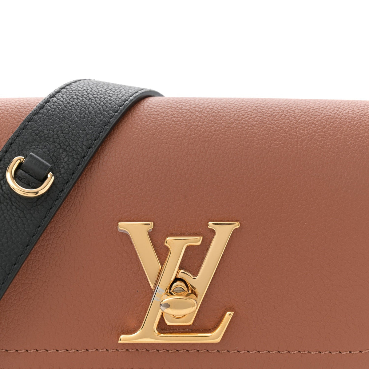 Grained Calfskin Lockme Tender Chataigne Brown