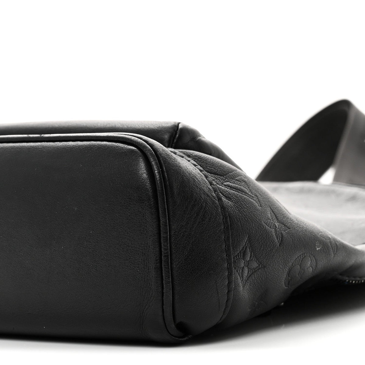 Monogram Shadow Racer Slingbag Black