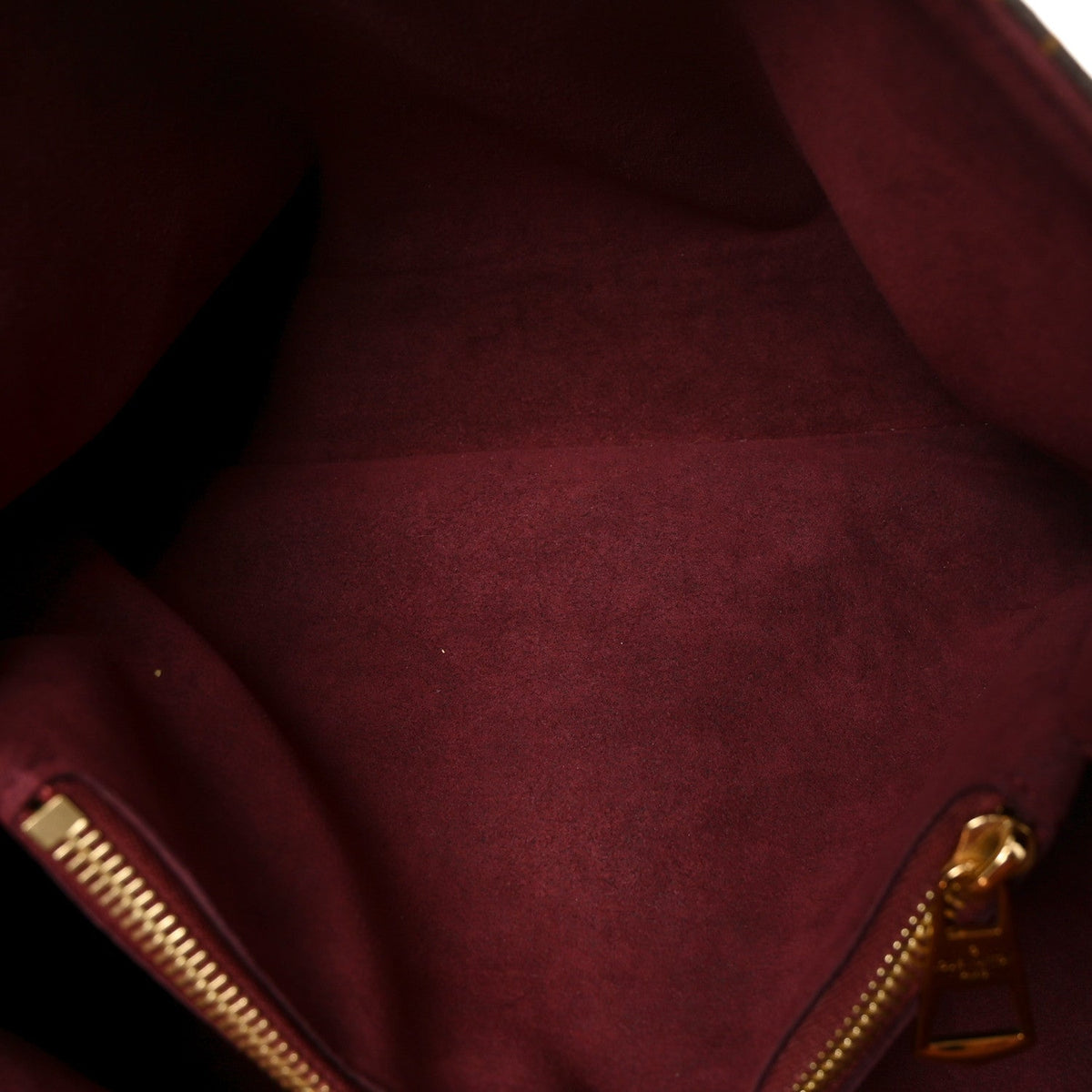 Monogram Hide Away MM
