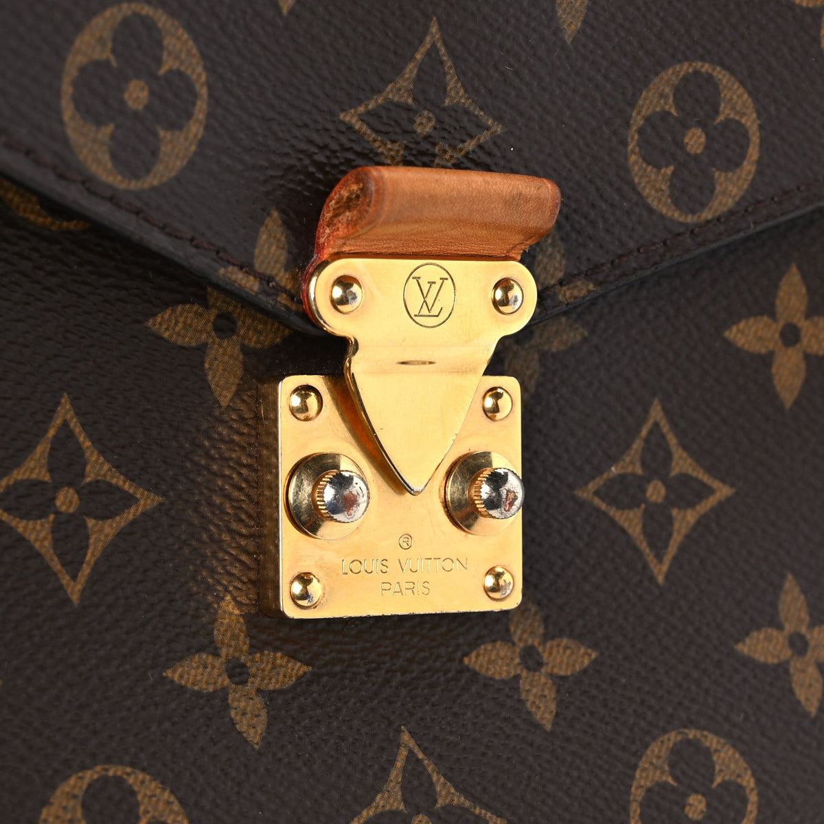 Monogram Pochette Metis