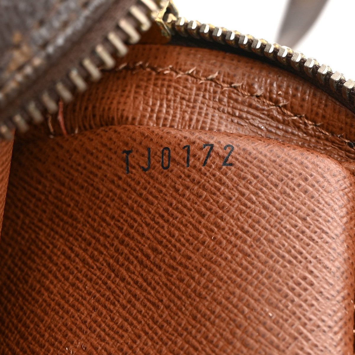 Monogram Amazone