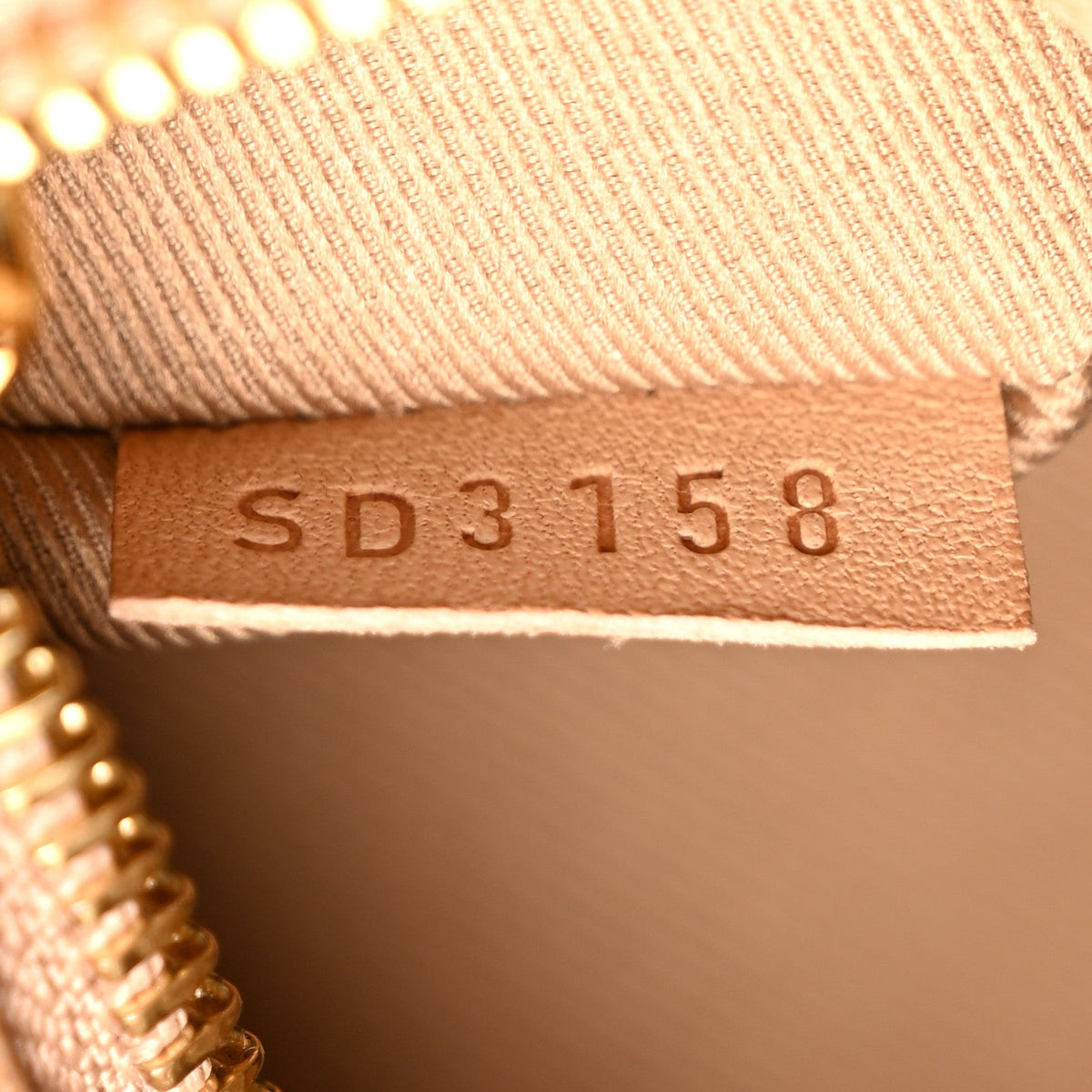 Damier Azur Graceful PM Beige