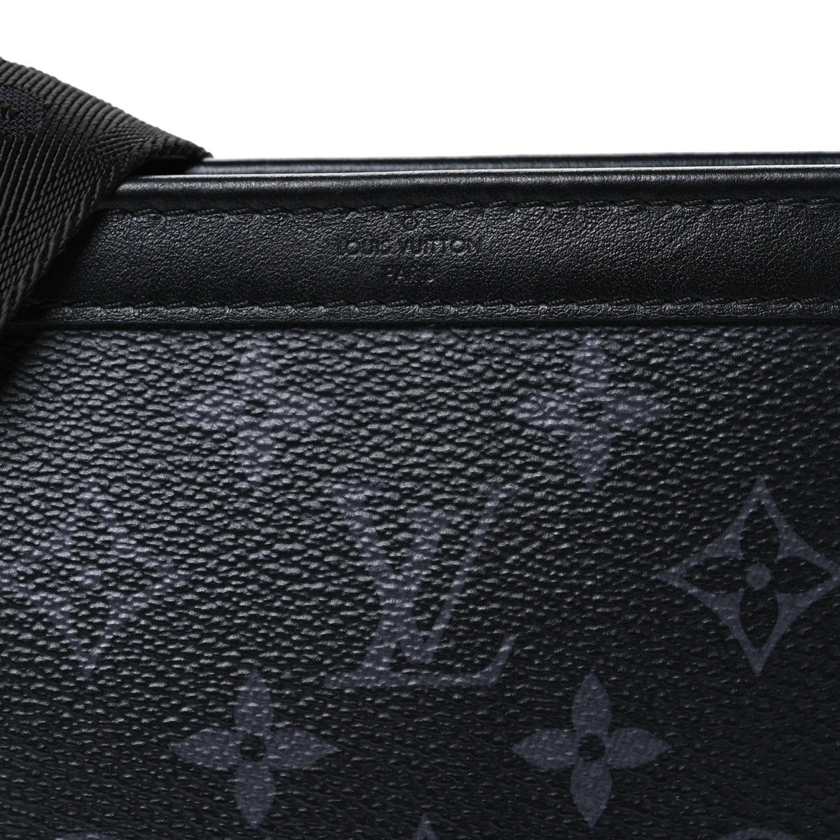 Reverse Monogram Eclipse Gaston Wearable Wallet
