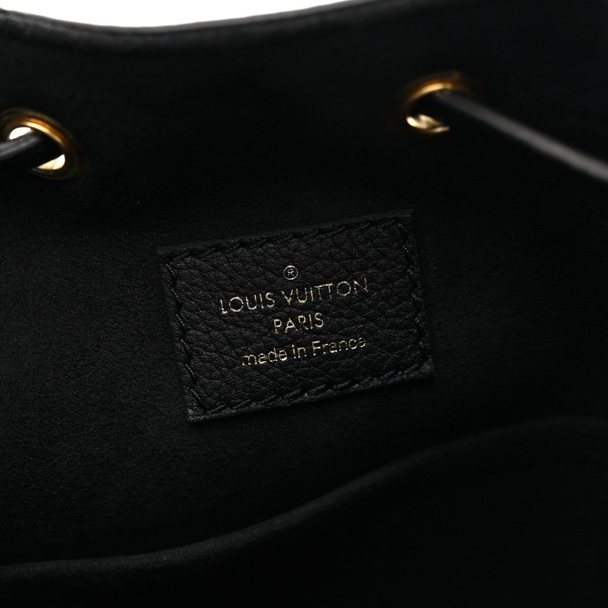 Calfskin Lockme Bucket MM Black
