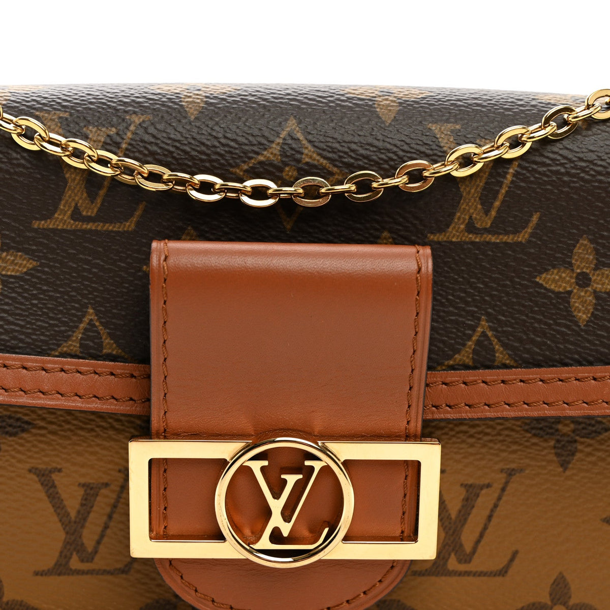 Reverse Monogram Dauphine Chain Wallet