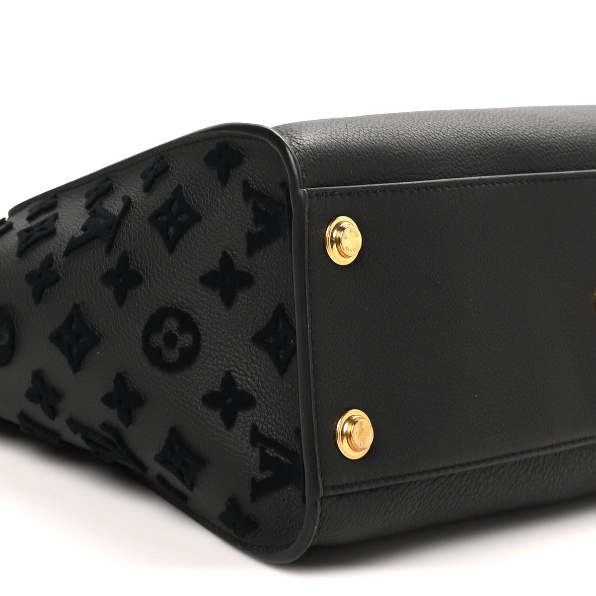 Calfskin Monogram Tufting On My Side Black