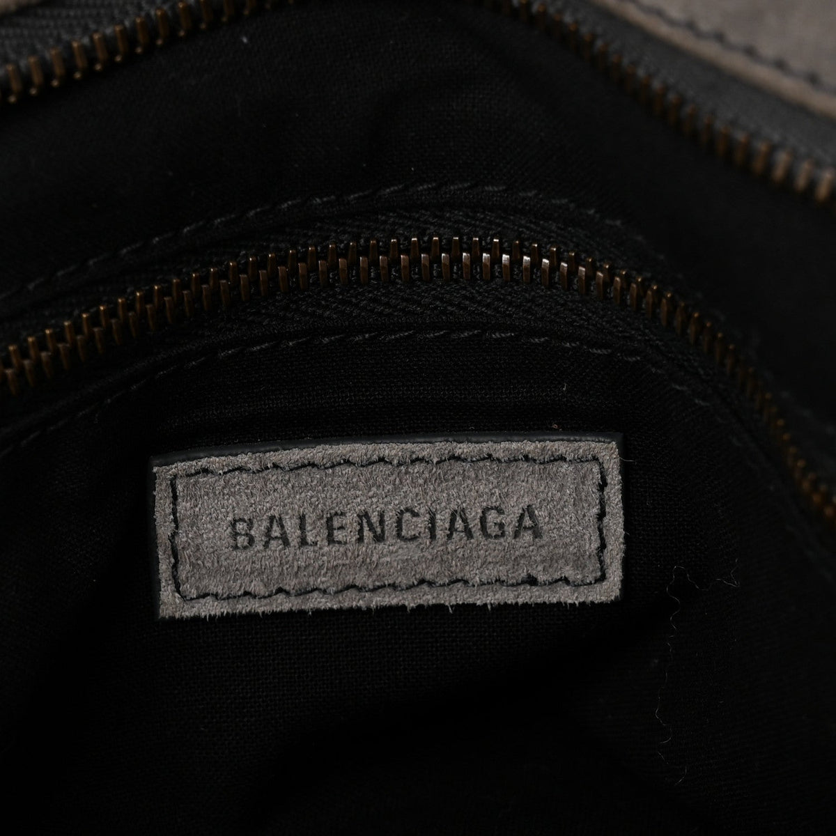 Waxed Suede Calfskin Classic Hardware Medium Le City Storm Grey