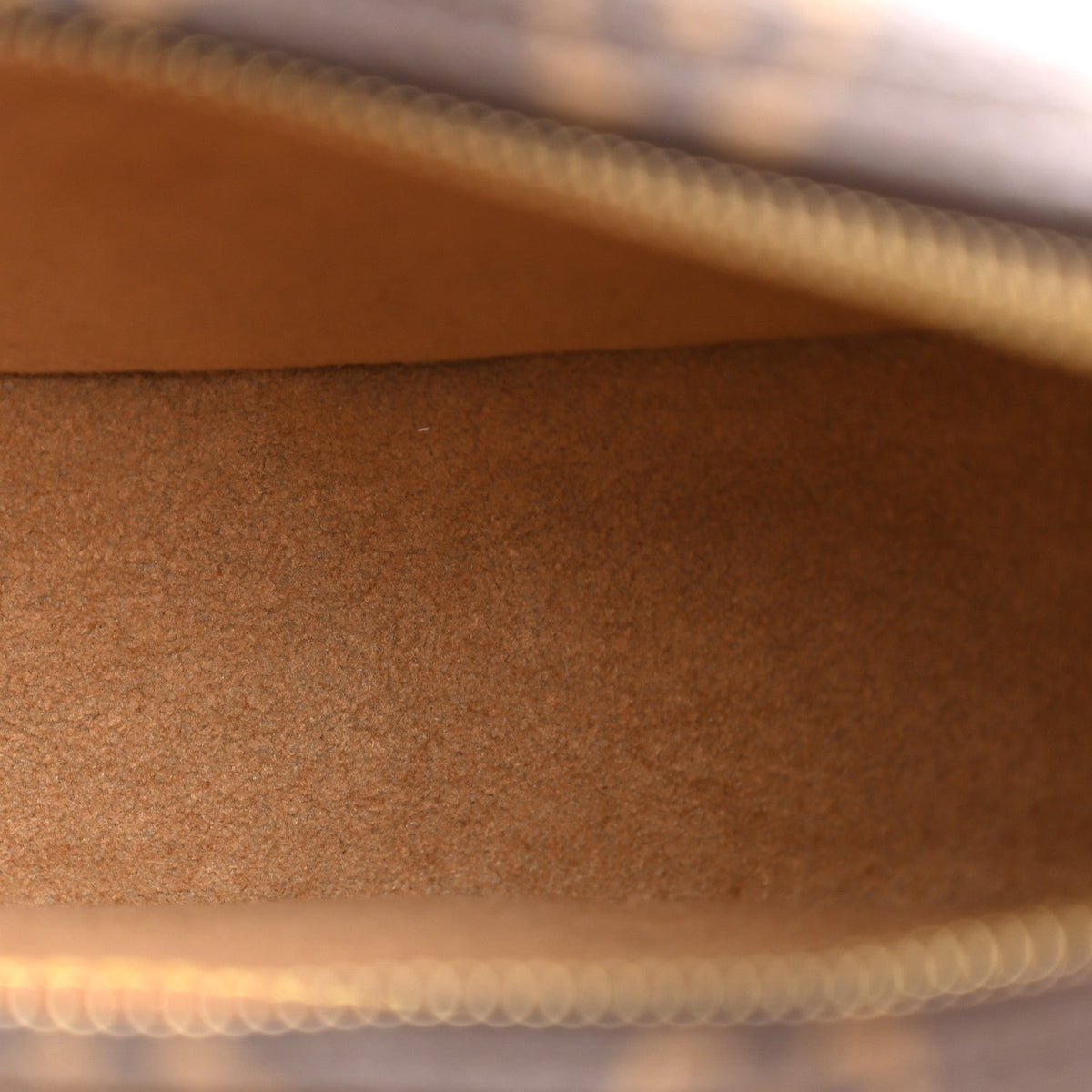 Monogram Loop